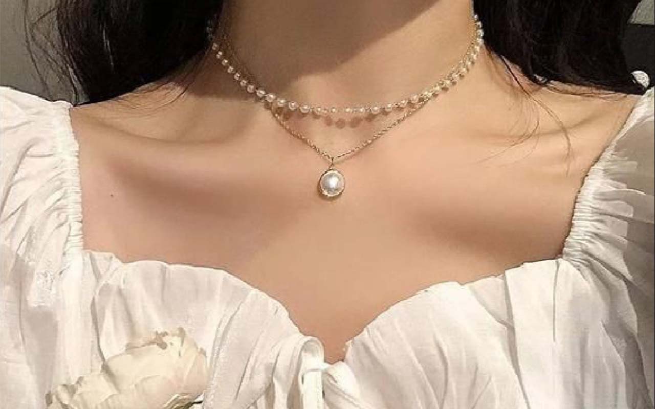 گردنبند مناسب یقه لباس